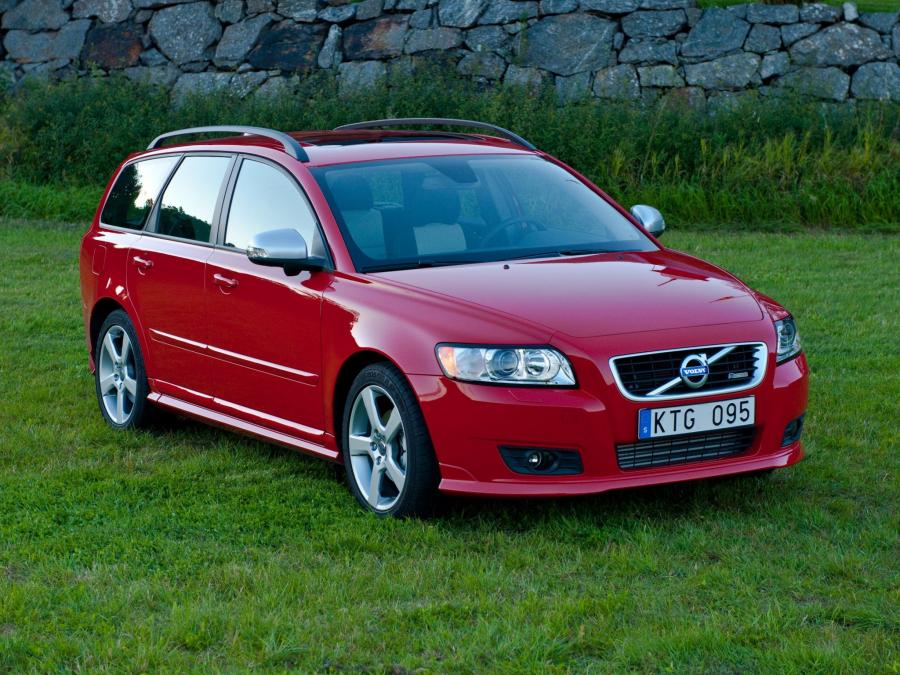  Volvo V50 R-Design 2010 года  (фото 4 из 8)